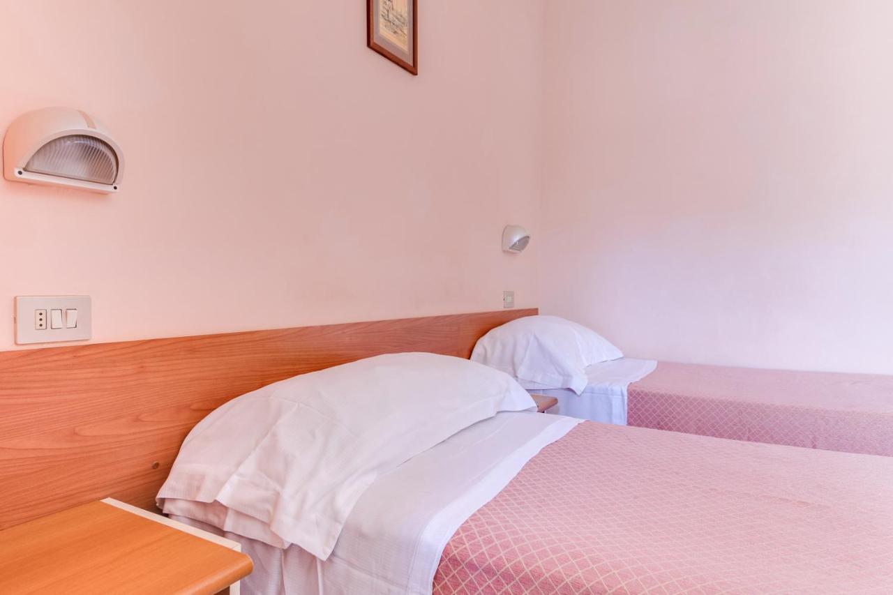 Hotel Sorriso Rimini Extérieur photo