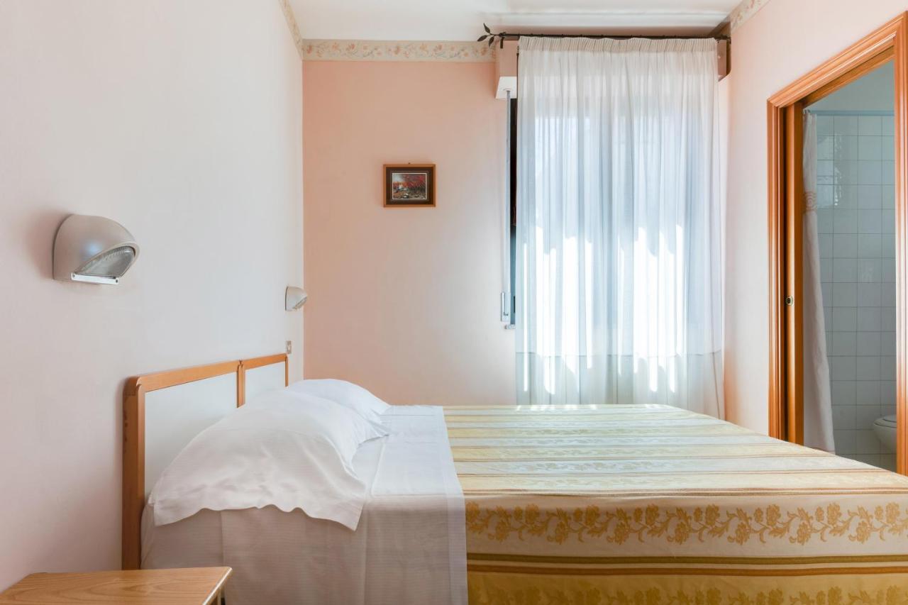 Hotel Sorriso Rimini Extérieur photo