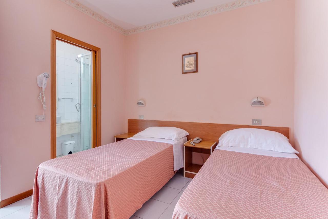 Hotel Sorriso Rimini Extérieur photo