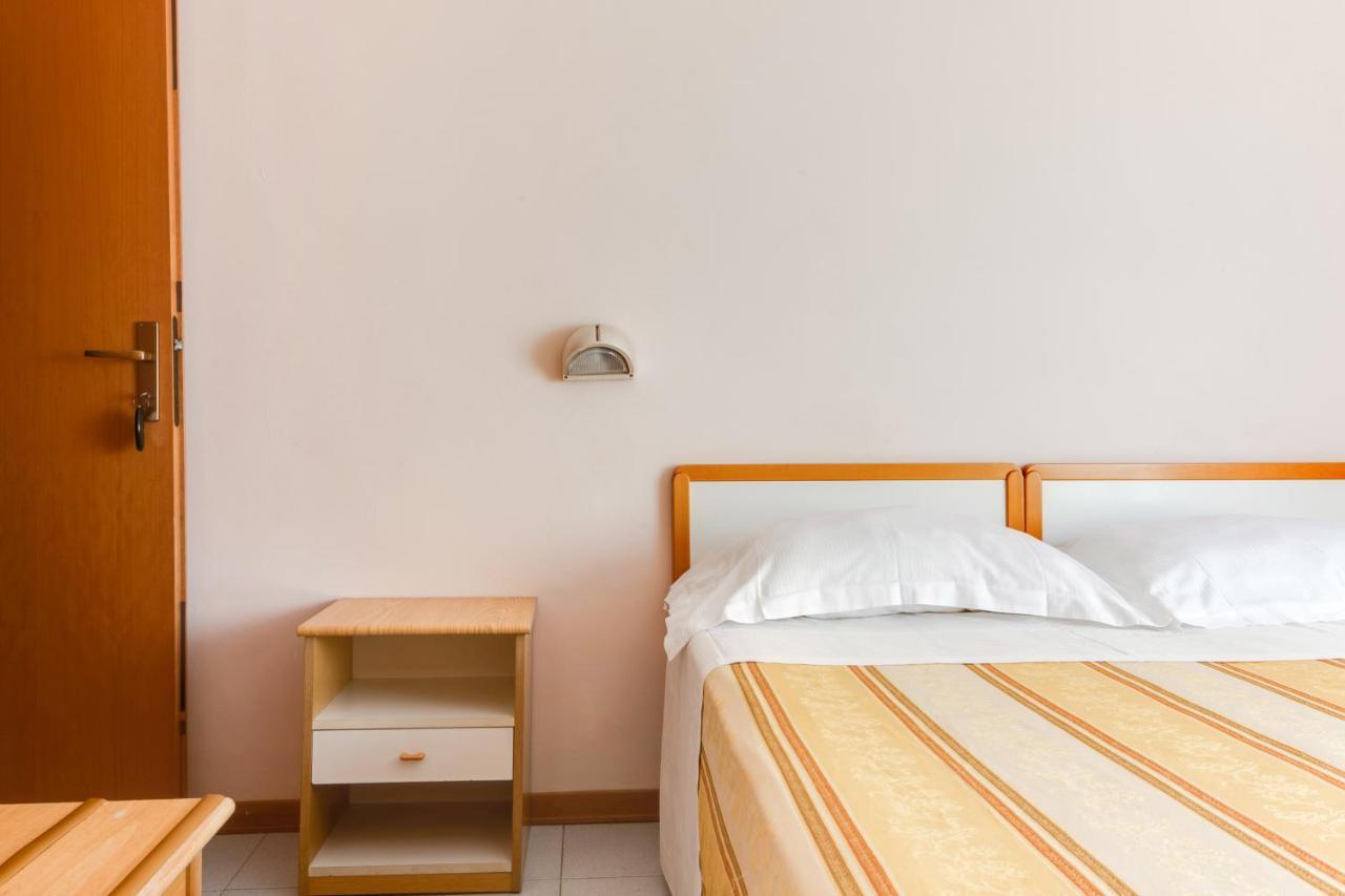 Hotel Sorriso Rimini Extérieur photo