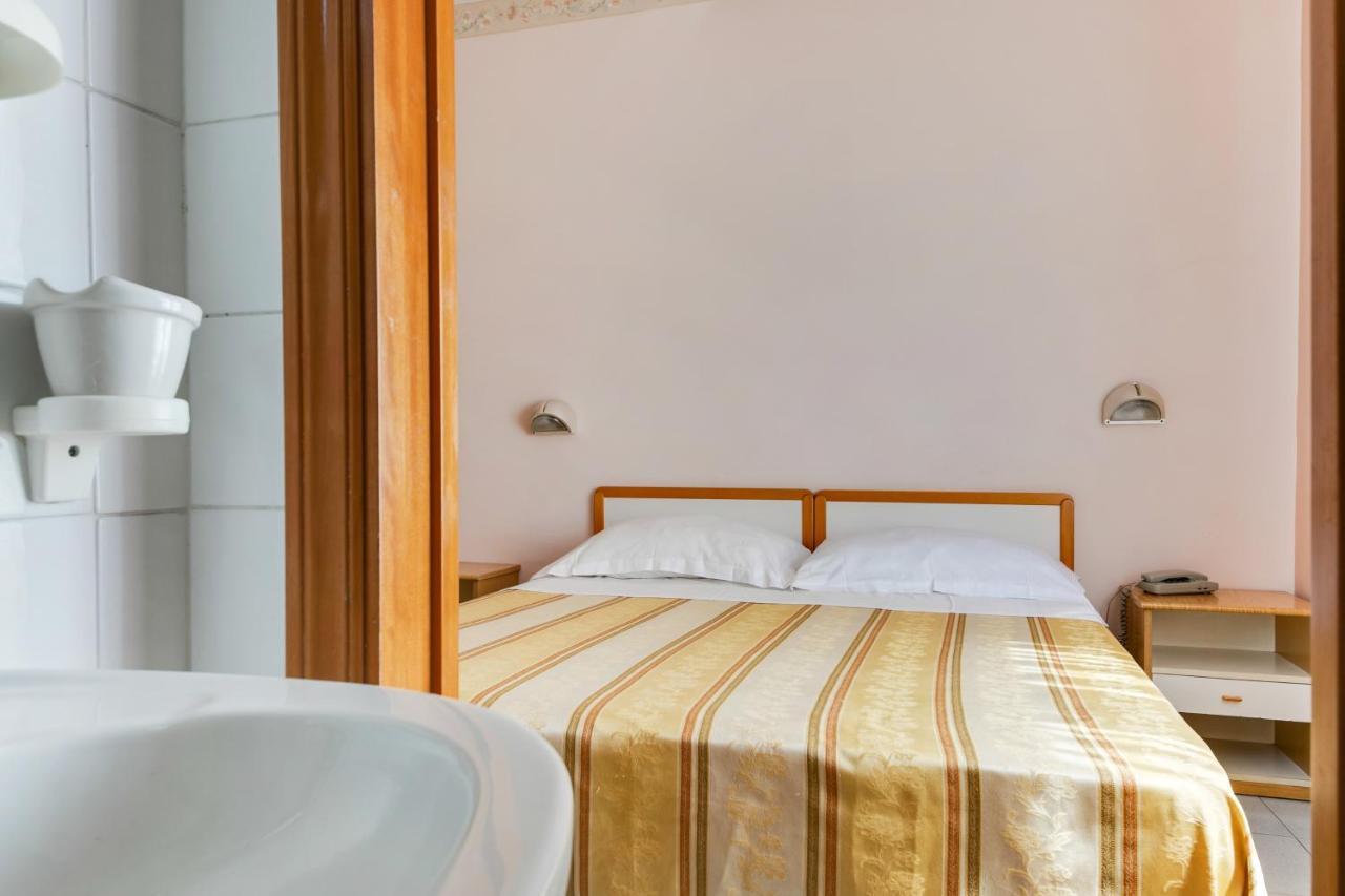 Hotel Sorriso Rimini Extérieur photo