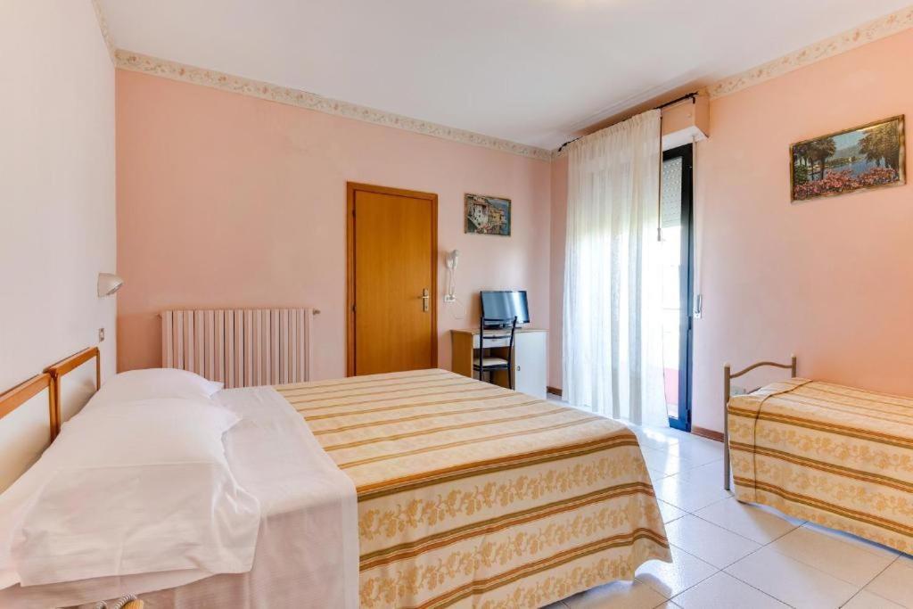 Hotel Sorriso Rimini Extérieur photo